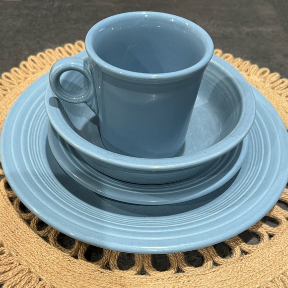 Fiestaware | Dining | Vtg Fiesta Ware Hlc Made In The Usa Periwinkle ...